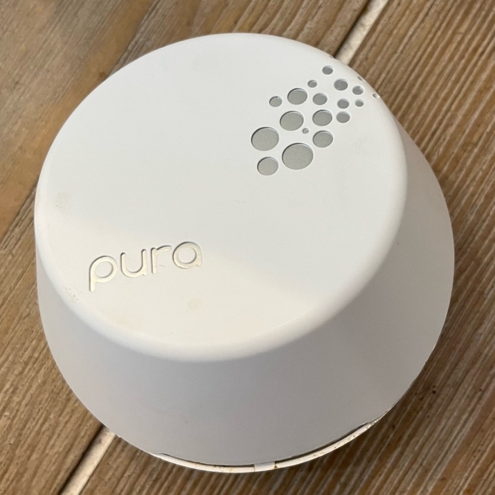 Pura Smart Home diffuser
